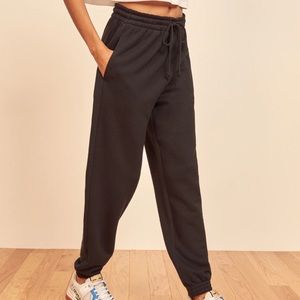 Reformation Rocky Slim Sweatpant size M Black
